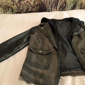 Leather sleeve jacket